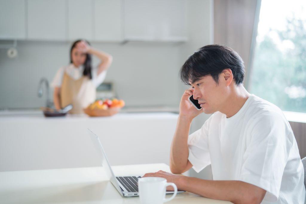 妊婦　夫　労働