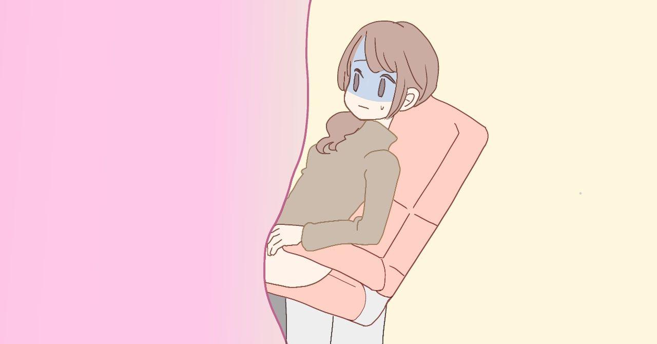 女性　婦人科　内診台　蒼白