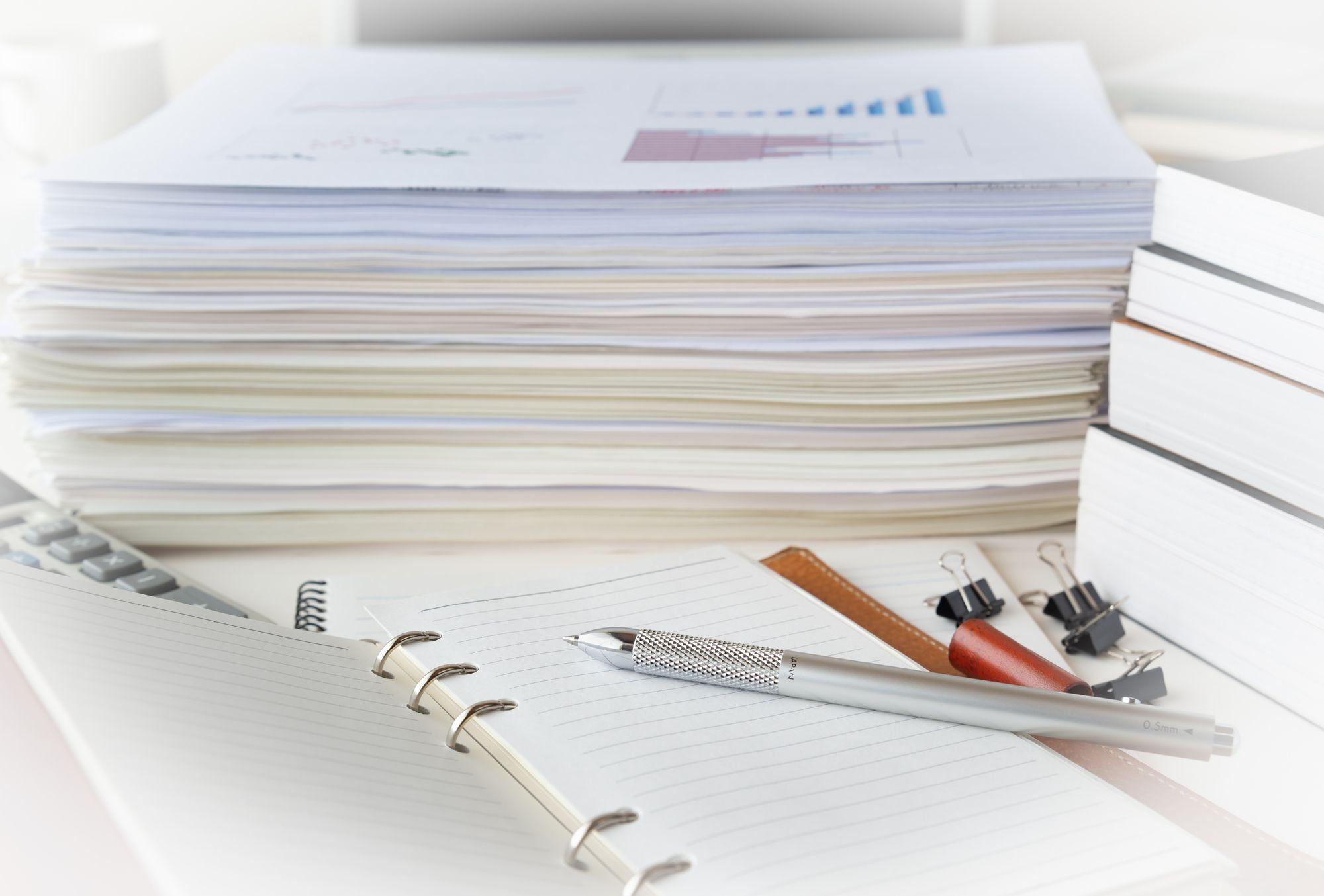 ガイドライン　積まれた本