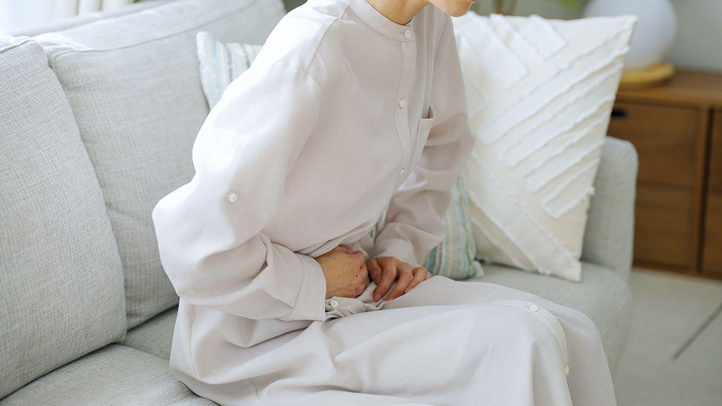 女性　腹痛
