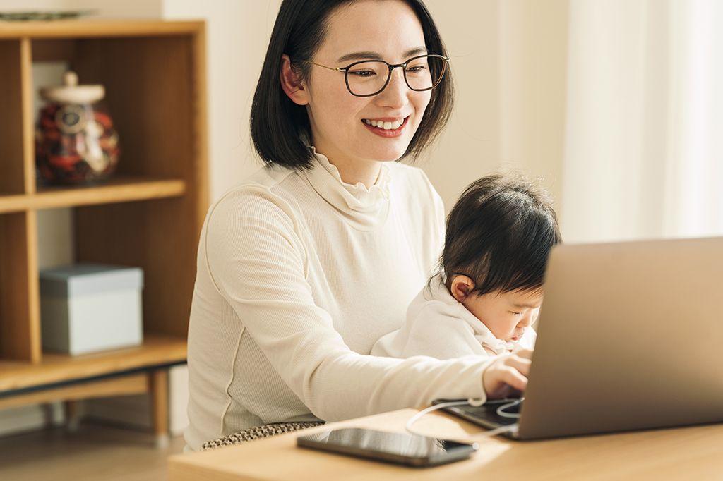 母親　子ども　仕事