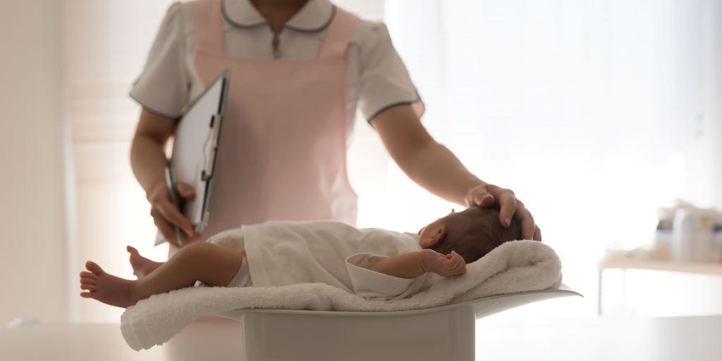 母乳指導 母乳育児 スパルタ 助産師
