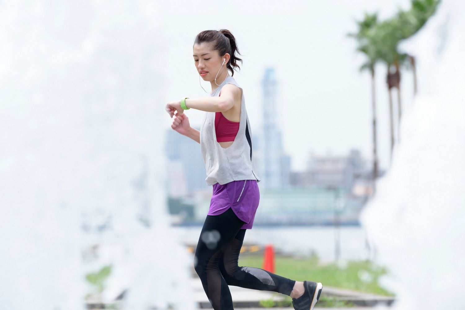 ランニング スマートウォッチ イヤホン ガジェット