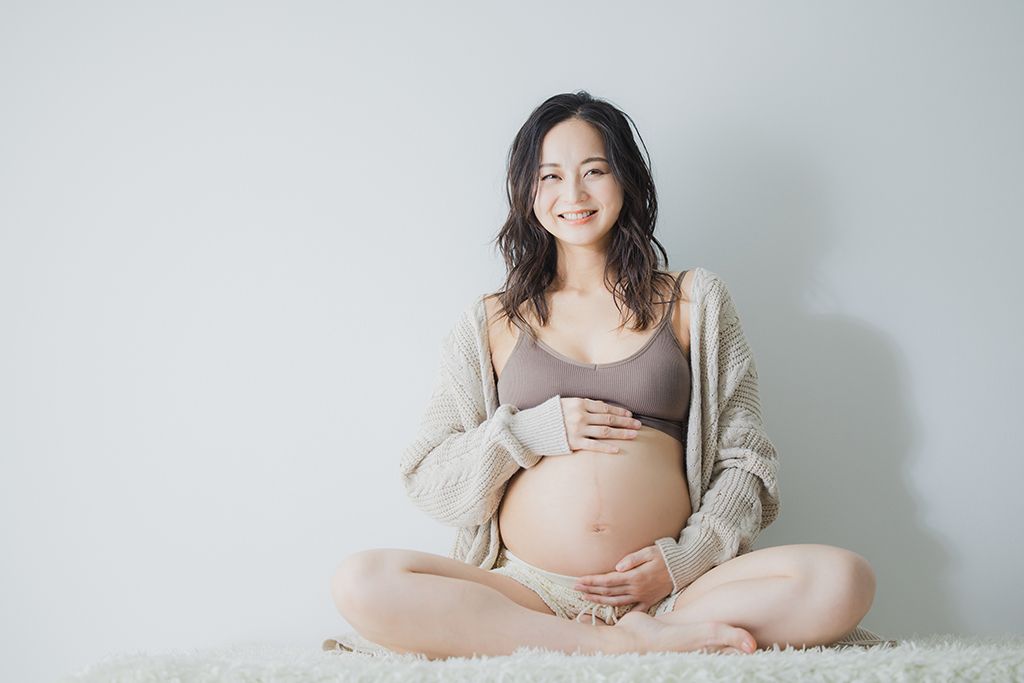 女性　妊娠　妊婦